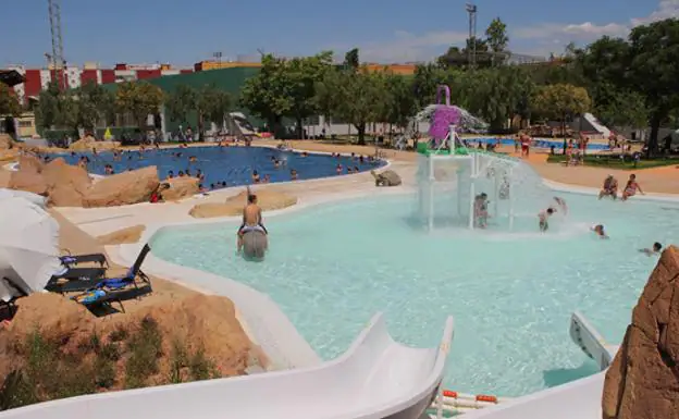 Piscinas En Aldaya