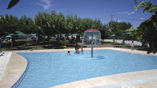 Piscinas En Andújar