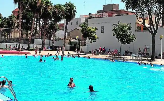 Piscinas En Burjasot