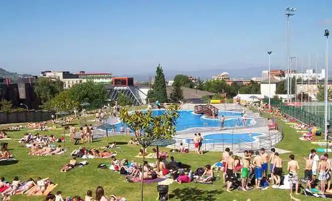 Piscinas En Castrillón