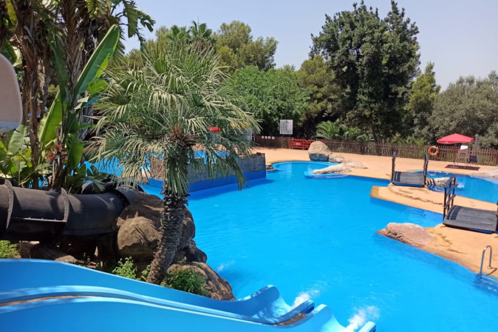 Piscinas En Manises