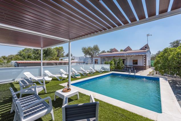 Piscinas En Marchena