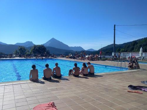 Piscinas En Mondragón