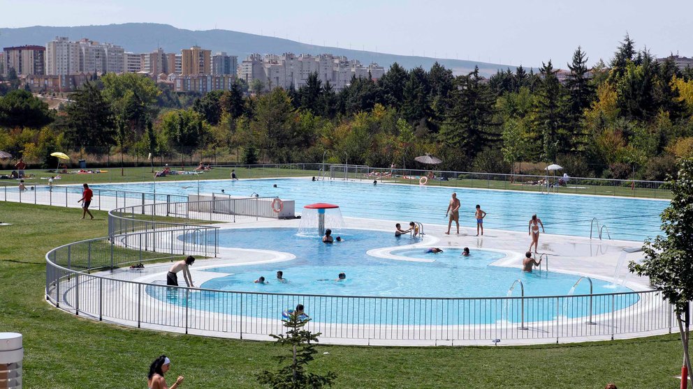 Piscinas En Pamplona