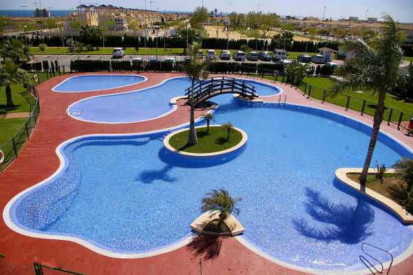 Piscinas En Pilar De La Horadada