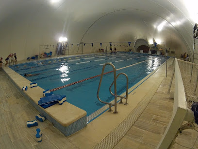 Piscinas En Tomares