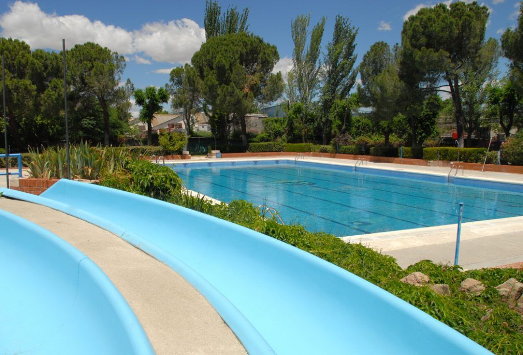 Piscinas En Valdemoro