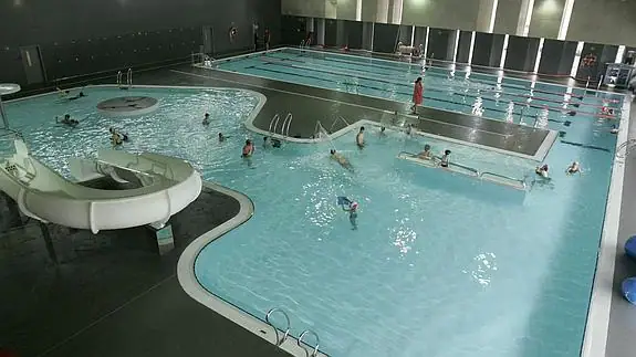 Piscina Cubierta Vía Parque