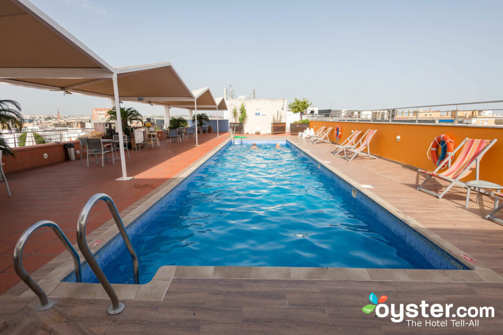 Piscina De Nervion