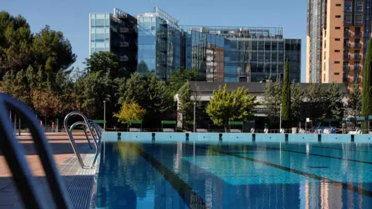 Piscina Iviasa
