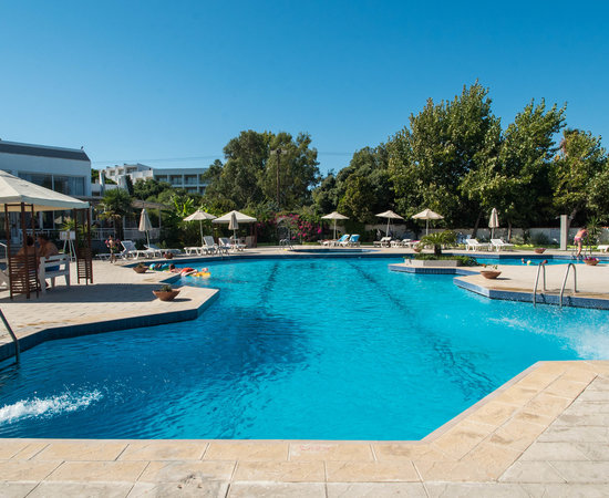 Piscina La Farsa