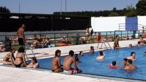 Piscina Municipal Exterior De Frigsa