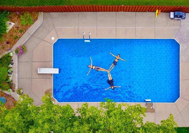 Piscina Privada Comunidad El Brillante