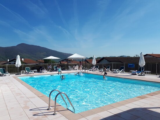 Piscinas De La Braña