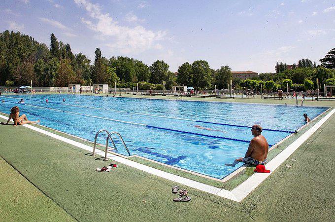 Piscinas Municipales De San Roque