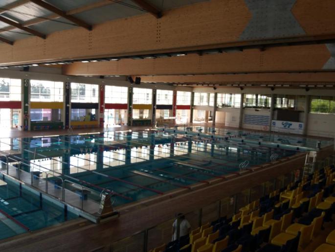 Piscinas Municipales De Son Hugo